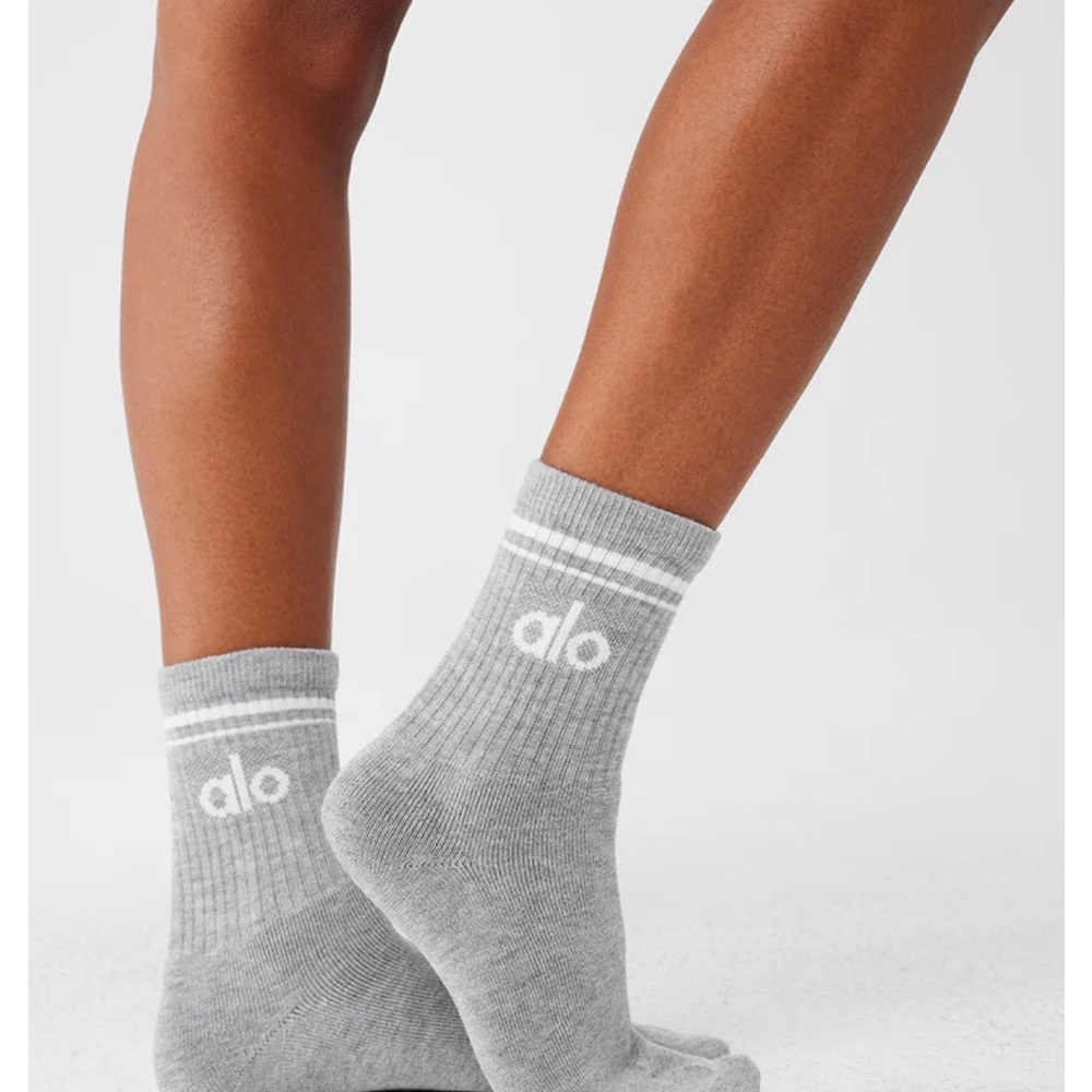 Unisex Half-Crew Throwback Sock